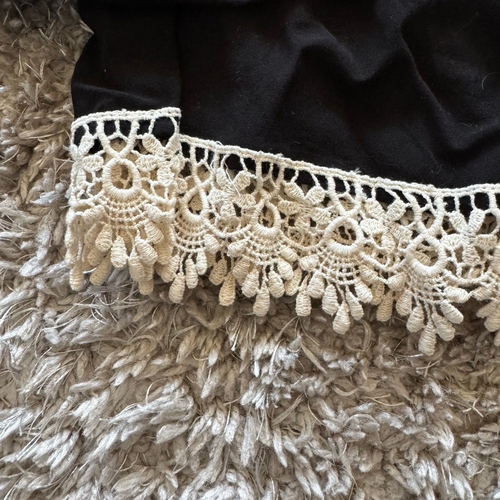 Black Long Sleeve Crop Top with White Lace Fringe